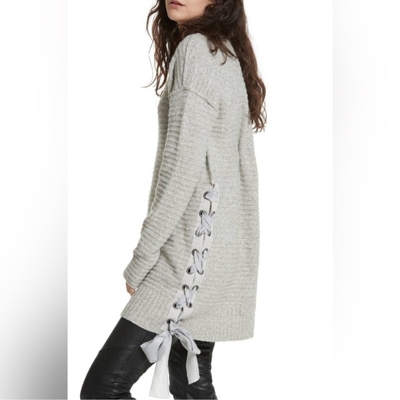 Free People Gray V-Neck Sweater - Picture 3 of 12